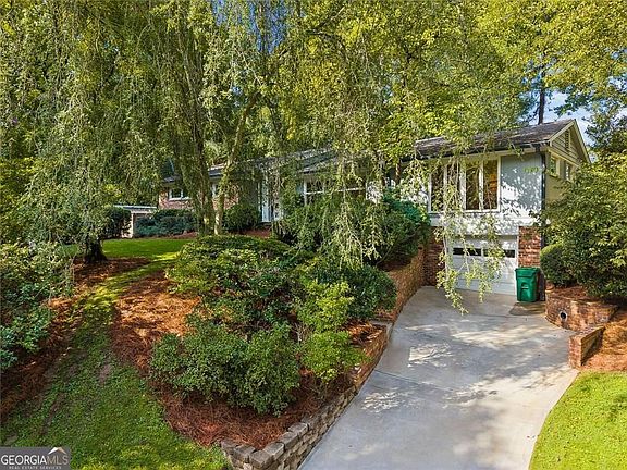 4th image of 774 Briar Park Ct NE