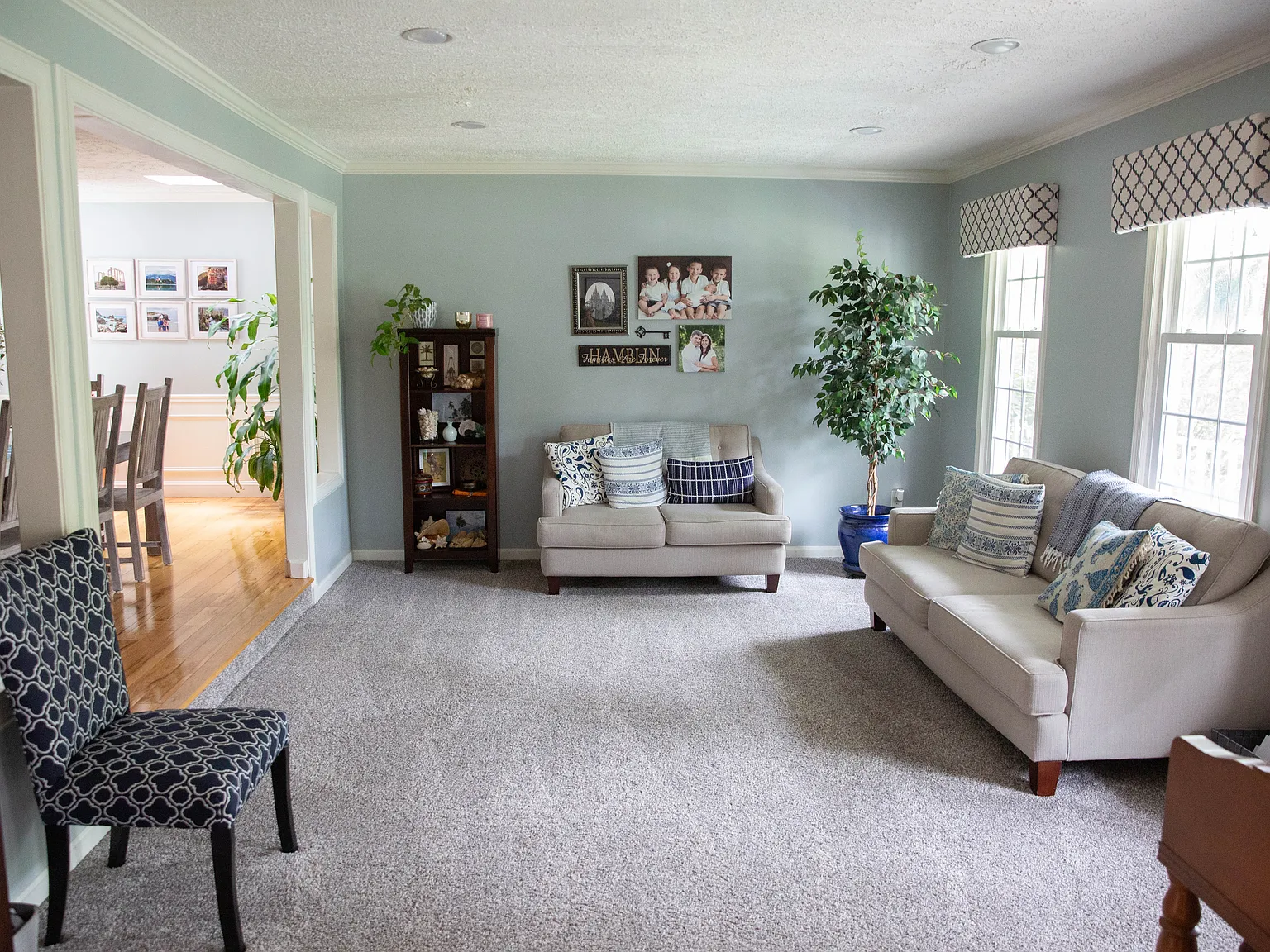 5 bed, 3.5 bath, 3139 sqft, $4,100 — Photo 2