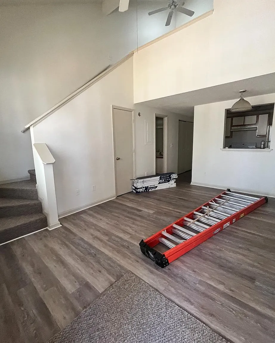 1 bed, 1.5 bath, 800 sqft, $1,000 — Photo 2