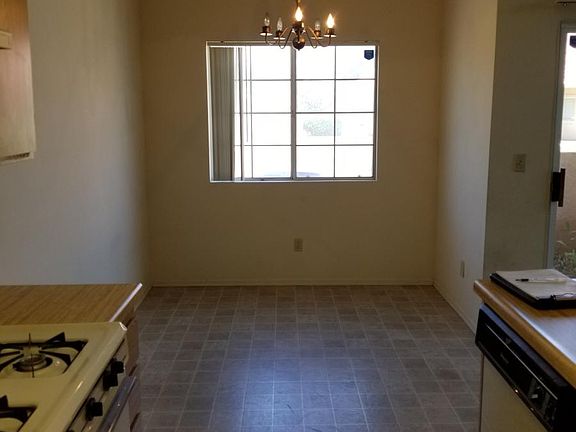 Dining area in kitchen