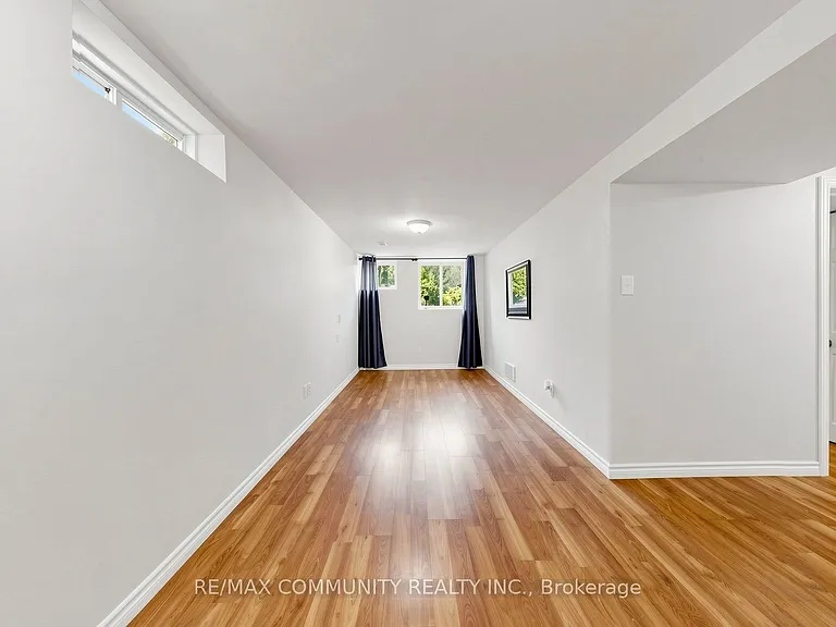 53 Quietbrook Cres #BASEMENT — Photo 10