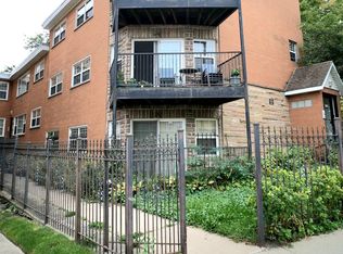 1937 W Pratt Blvd APT 2N, Chicago, IL 60626