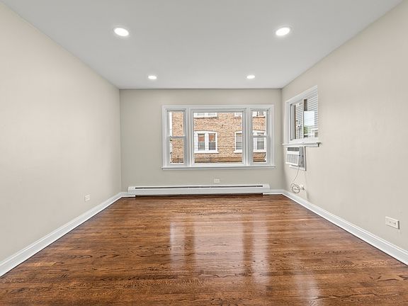 5th image of 1932 S Central Ave APT 8