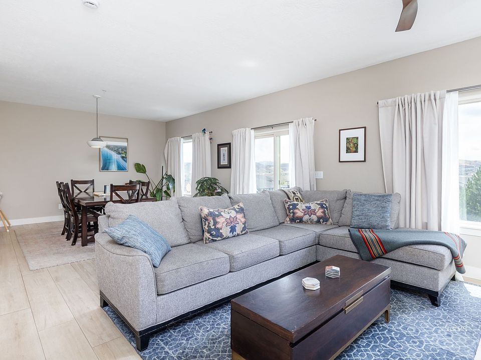 1st image of 2446 Khoury Ln