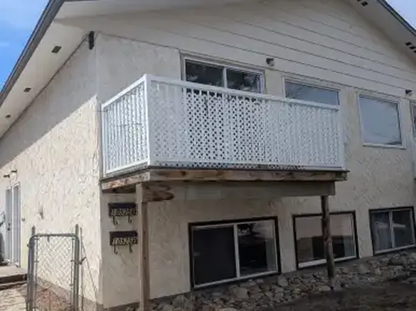 10525 103rd Ave #1A, Grande Prairie, AB T8V 1C6