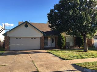 2213 93rd St, Lubbock, TX 79423