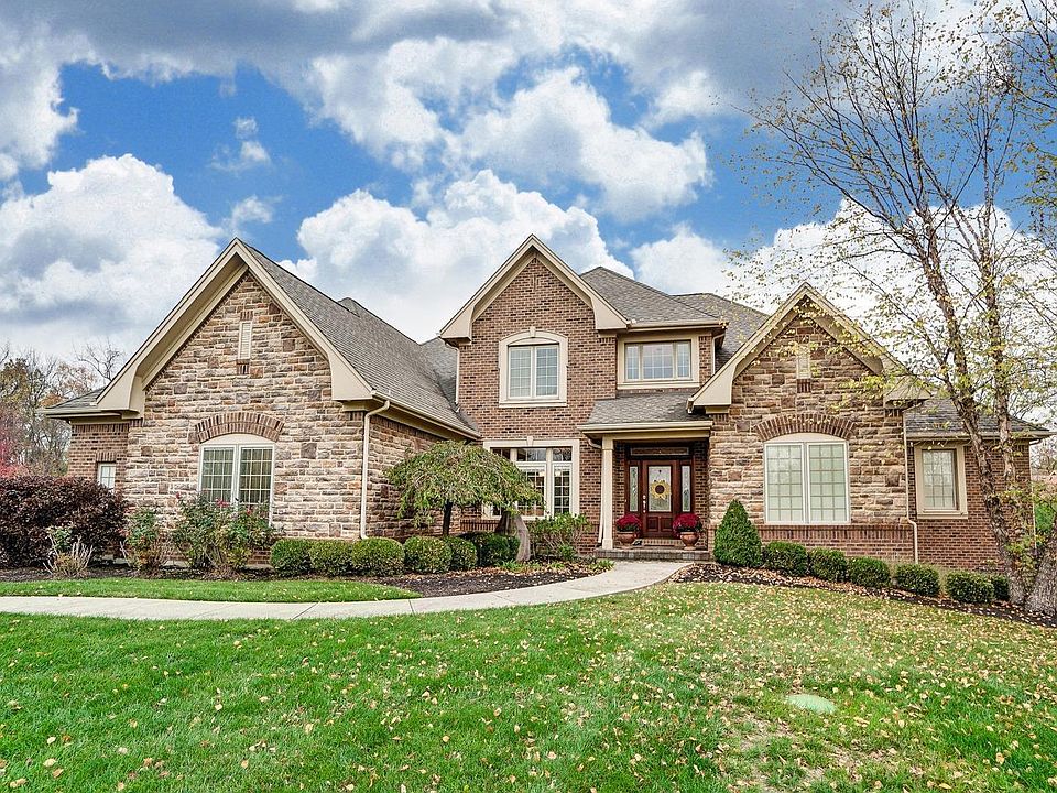 1st image of 755 Grand Wood Ct