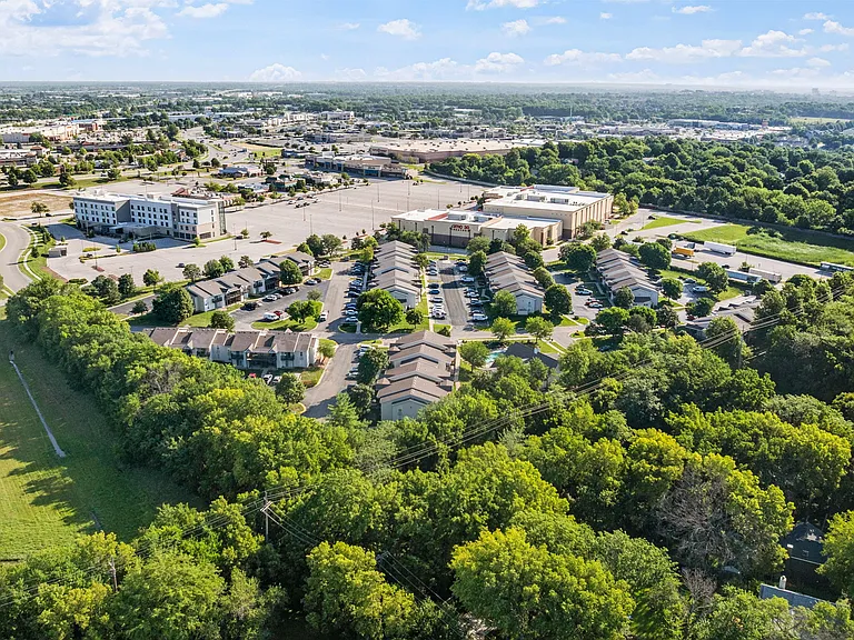 Park at Olathe Station — Photo 33