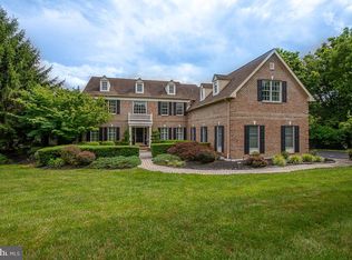 1136 Pebble Spring Dr, Berwyn, PA 19312