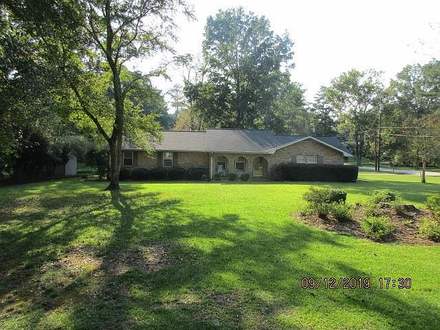 1st image of 105 N Fairlawn Dr
