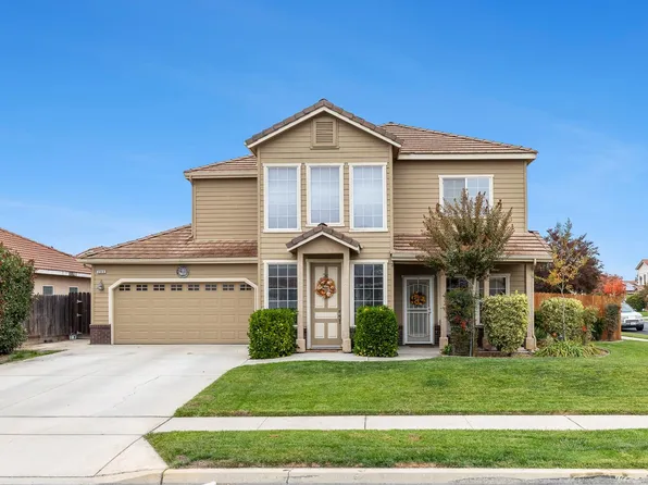 2946 Holt Ave, Sanger, CA 93657