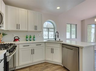 1728 British Cup Dr, Las Vegas, NV 89117