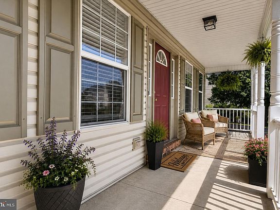 5th image of 150 Martel Cir