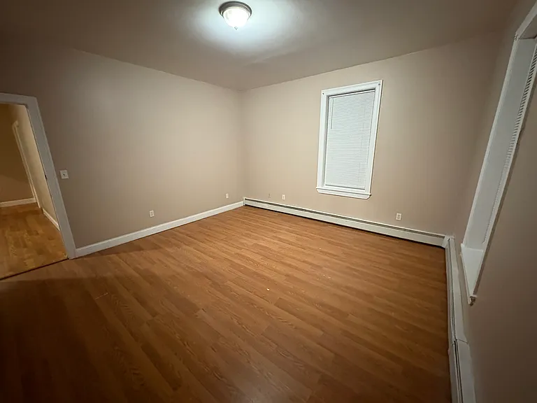 154 Lloyd St #1 — Photo 4