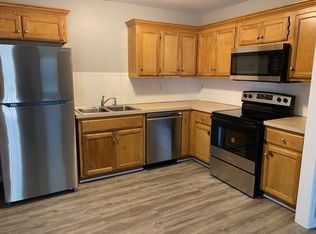 6326 NE 44th St, Kansas City, MO 64117