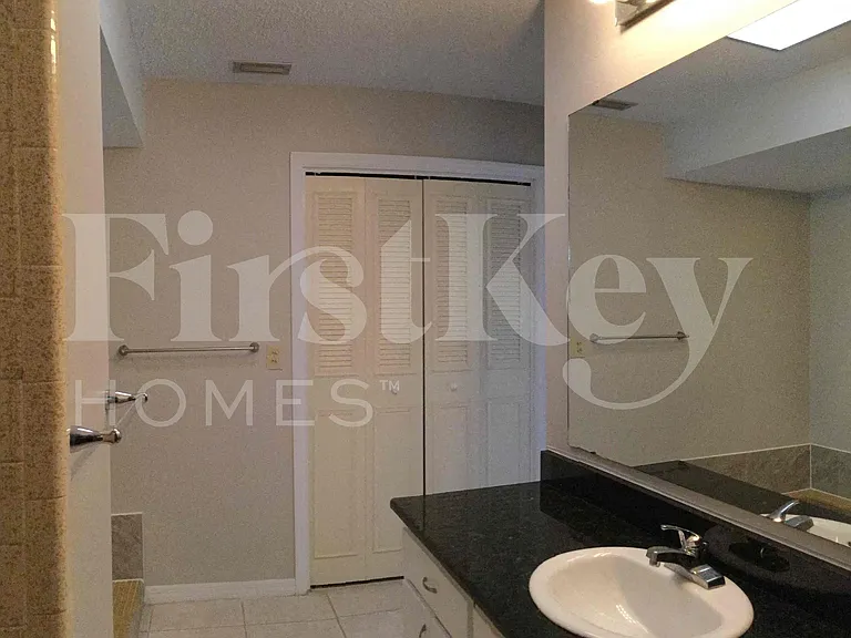 4514 Glen Eden — Photo 29