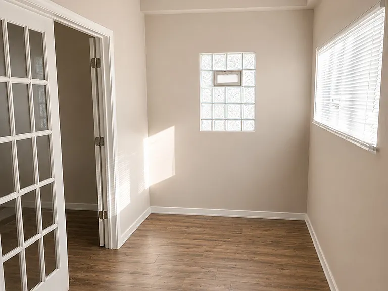 8443 S Green St — Photo 2