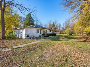 3004 Grove Ln, Cary, IL 60013