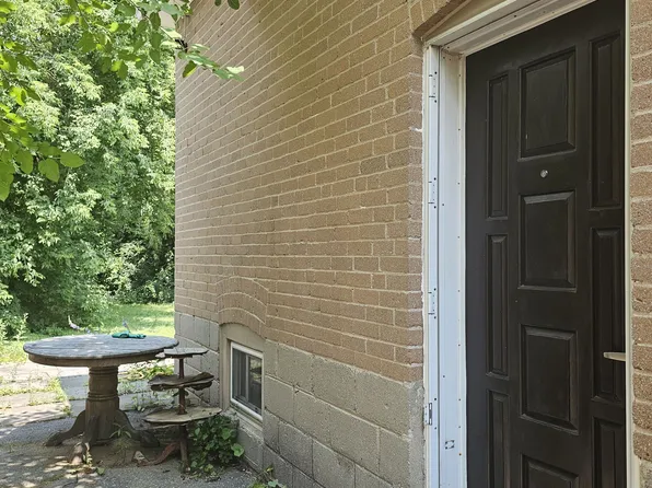 222 Patricia Ave #Basement, Toronto, ON M2M 1J5