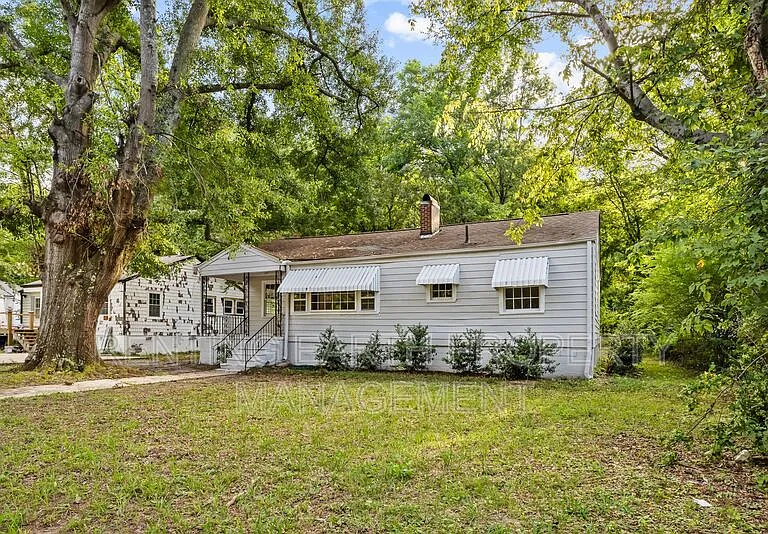 832 Meadowbrook Dr — Photo 4
