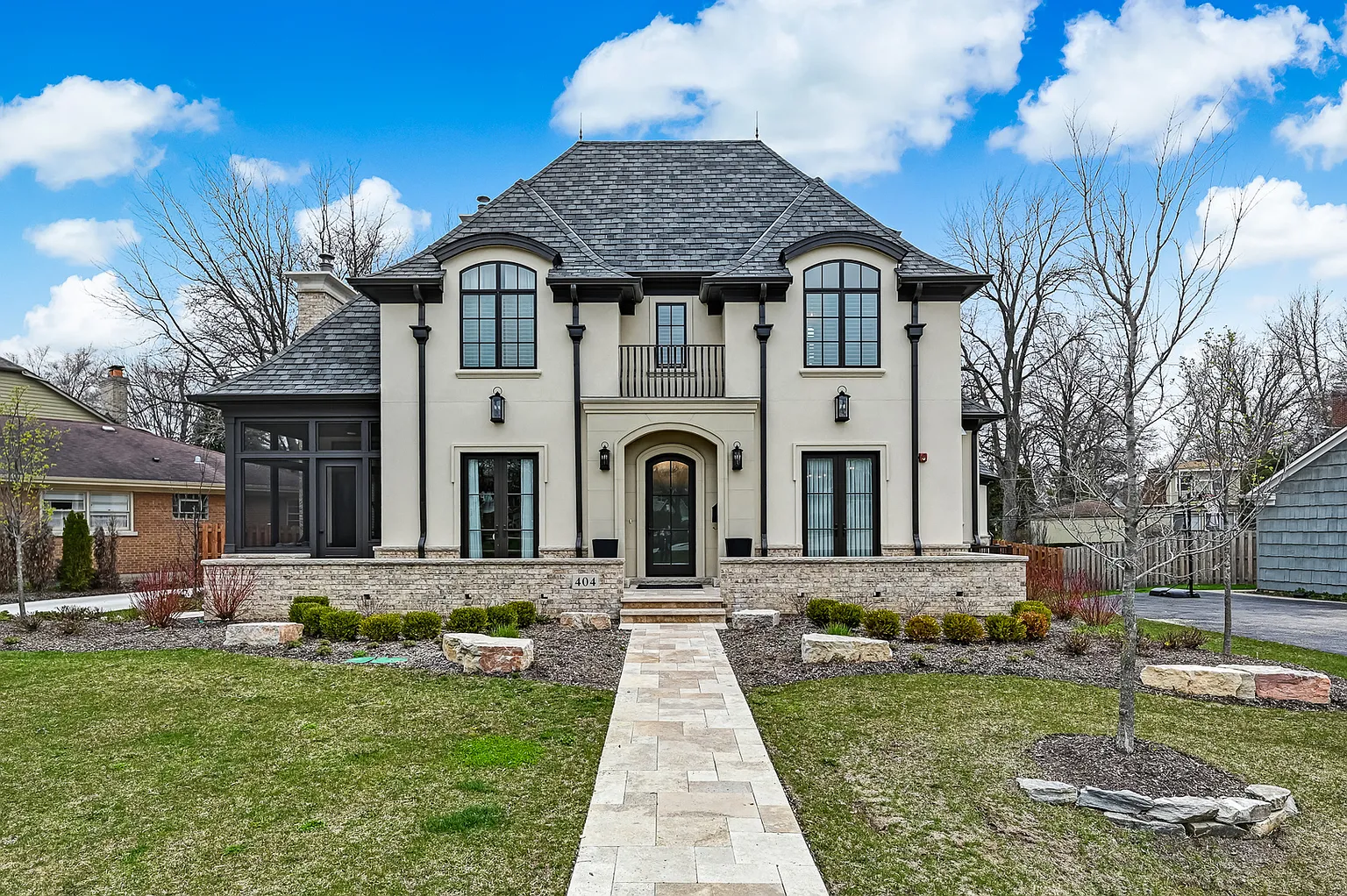404 Ridge Ave photo 1