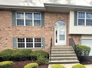 18118 Kirby Dr, Tinley Park, IL 60487