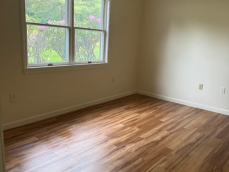 185 Manville Hill Rd #302 — Photo 11