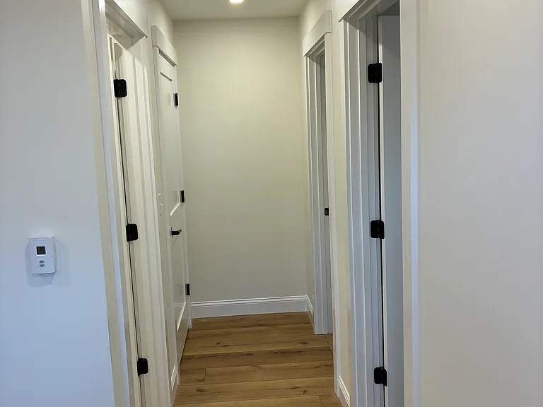 200 W Gray Rd — Photo 13