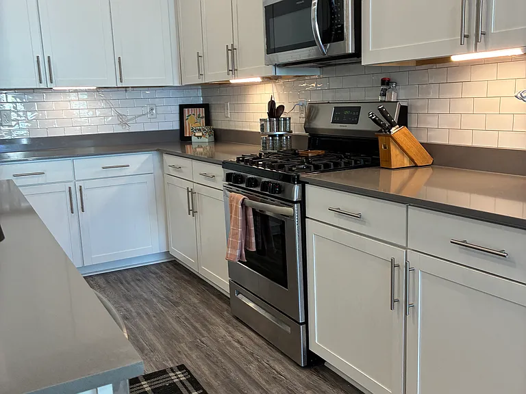 727 Miller Ave — Photo 6