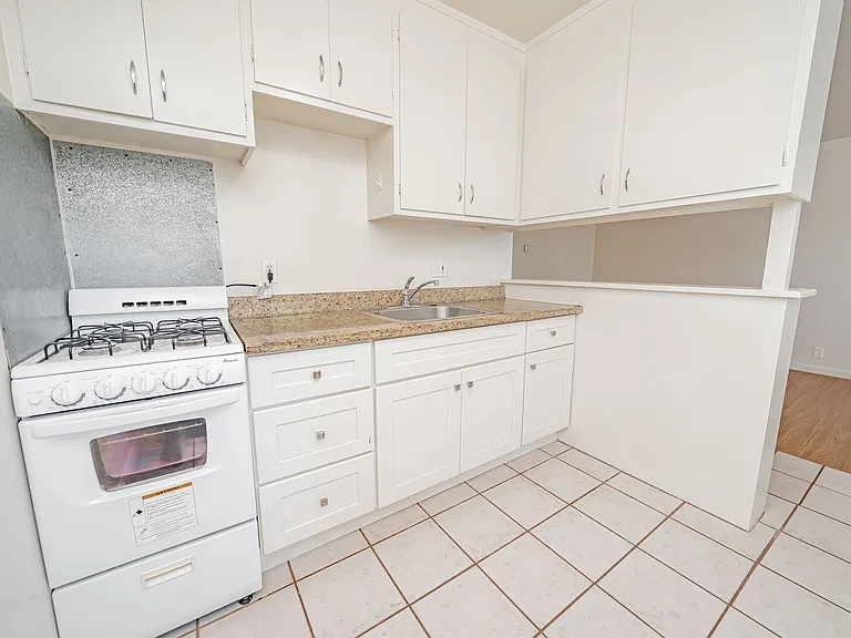 1734 Blake Street — Photo 5