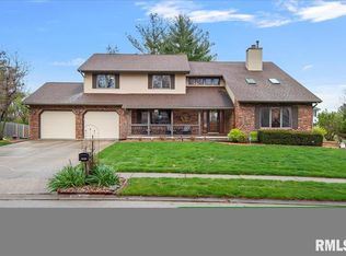 1716 Bent Oak Dr, Springfield, IL 62704