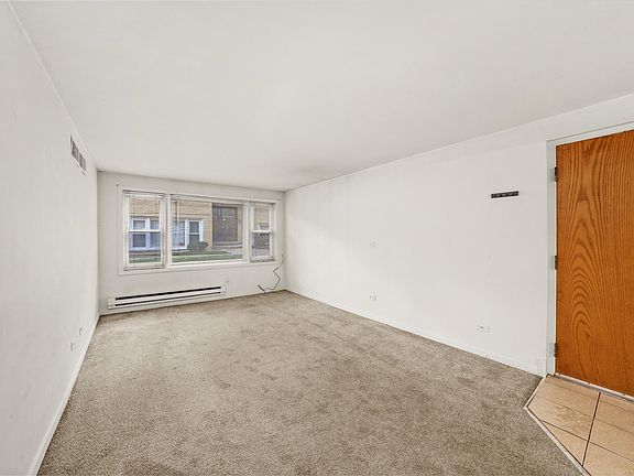 5th image of 6634 W 95th St APT 1D