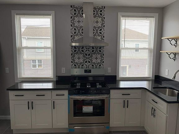 2nd image of 161 Kearny Ave Floor 2
