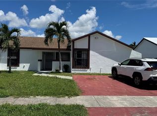 12621 SW 210th Ter, Miami, FL 33177