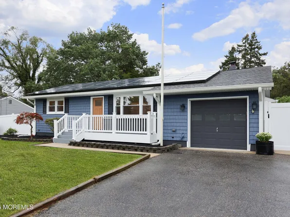 539 Mizzen Avenue, Beachwood, NJ 08722