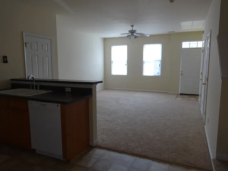 1719 Webland Park — Photo 4