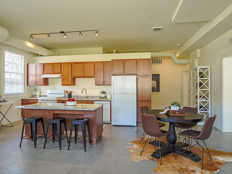 Upper Post Flats — Photo 24