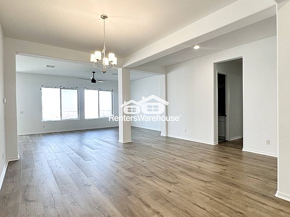 4th image of 8834 W Missouri Ave