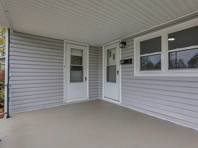 86 Wilwood Ave — Photo 15