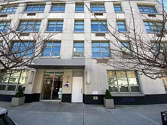 Rented by R New York