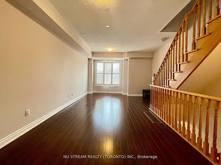 241 S Park Rd — Photo 9