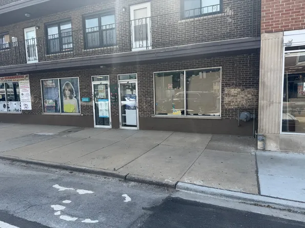 4425 S Archer Ave #A4, Chicago, IL 60632