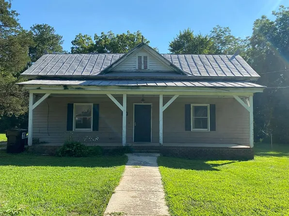 312 S Walnut St, Spring Hope, NC 27882