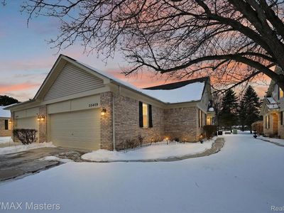 25409 Willowbrook Ct, Flat Rock, MI, 48134