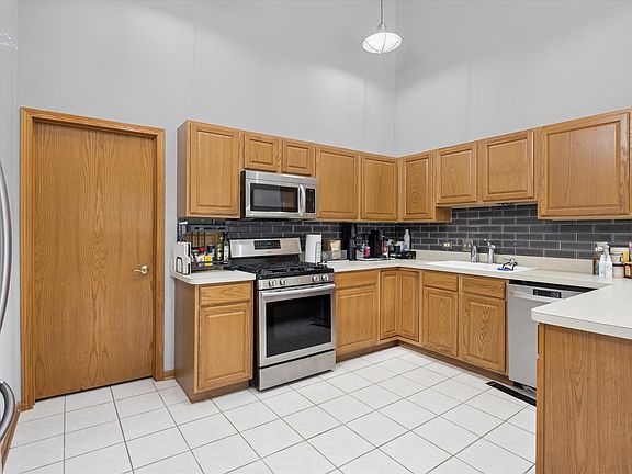 5th image of 7116 168th St