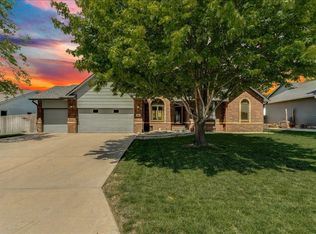 400 E La Mesa St, Derby, KS 67037
