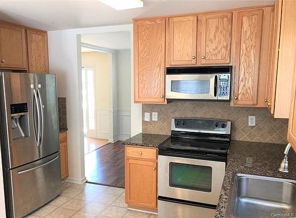 5th image of 1867 Lillywood Ln