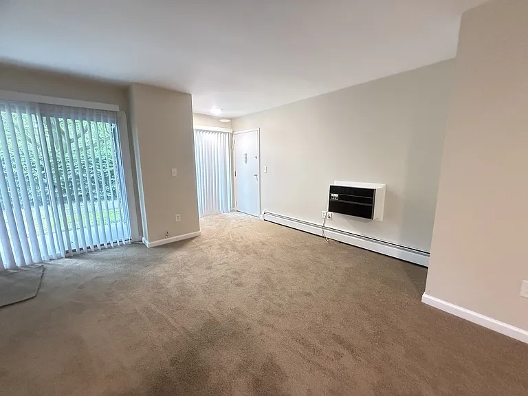 Burnet Park Apartments — Photo 5