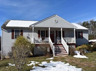 292 Cropp Rd, Fredericksburg, VA 22406