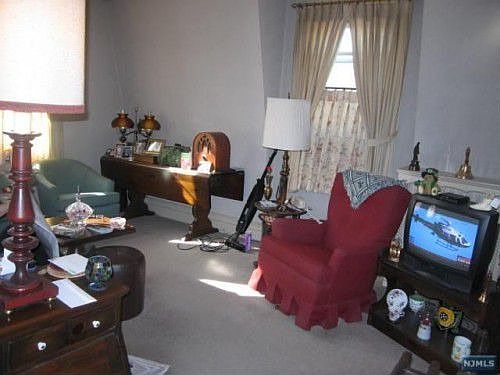 2nd image of 120 Sunset Ave